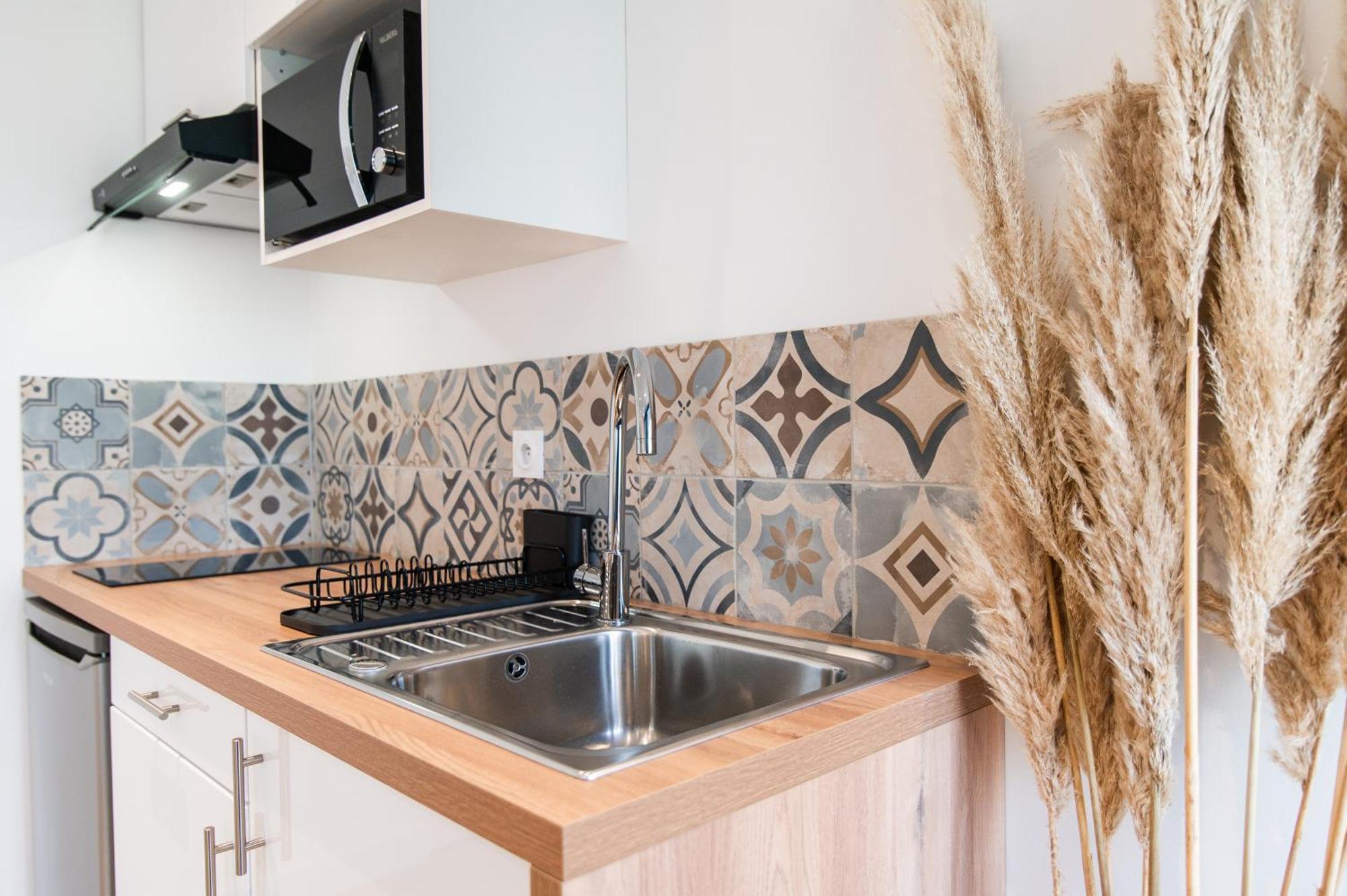 Apartment - Nets A Prix Honnete - *